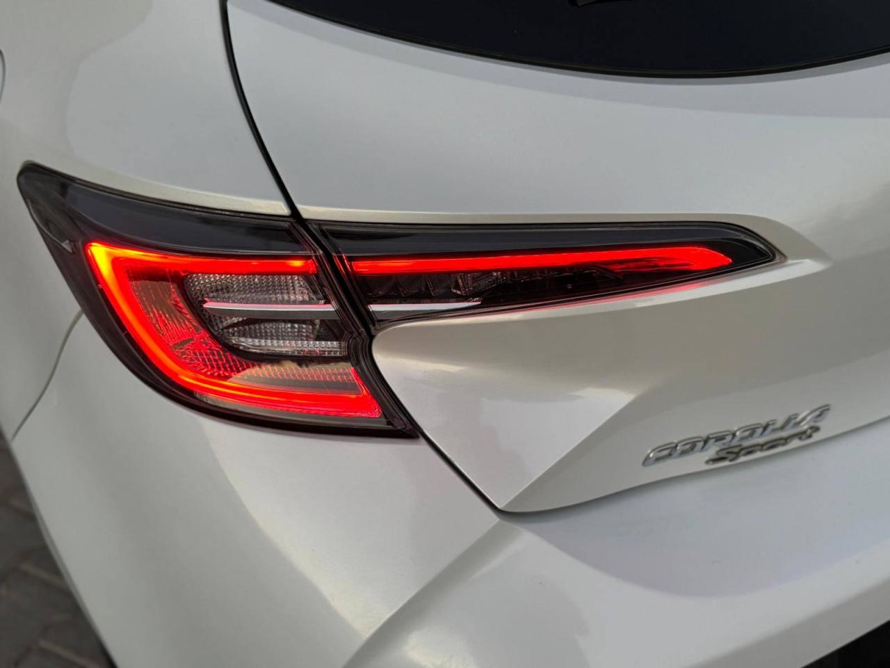 Toyota Corolla - fotoğraf 4