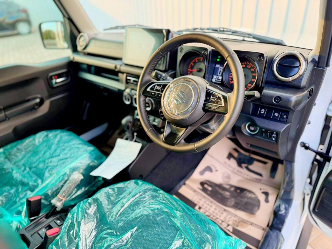 Suzuki Jimny - fotoğraf 5