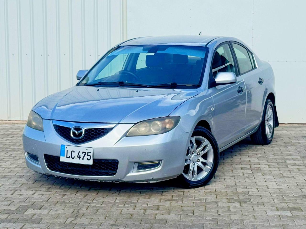 Mazda Axela - fotoğraf 2