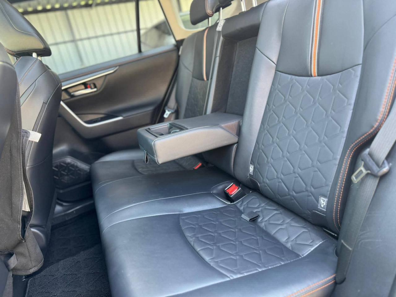 Toyota RAV4 - fotoğraf 10