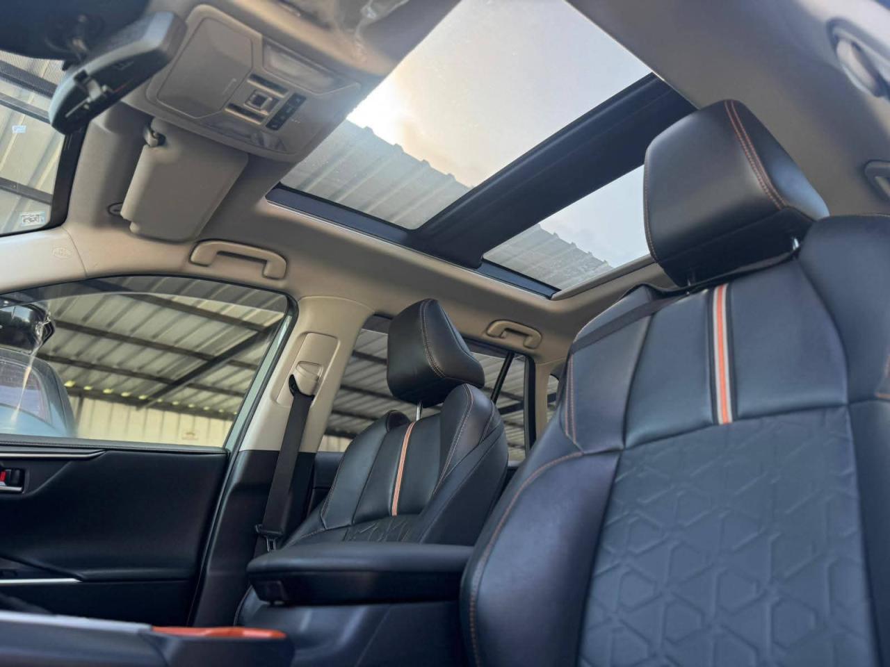 Toyota RAV4 - fotoğraf 9