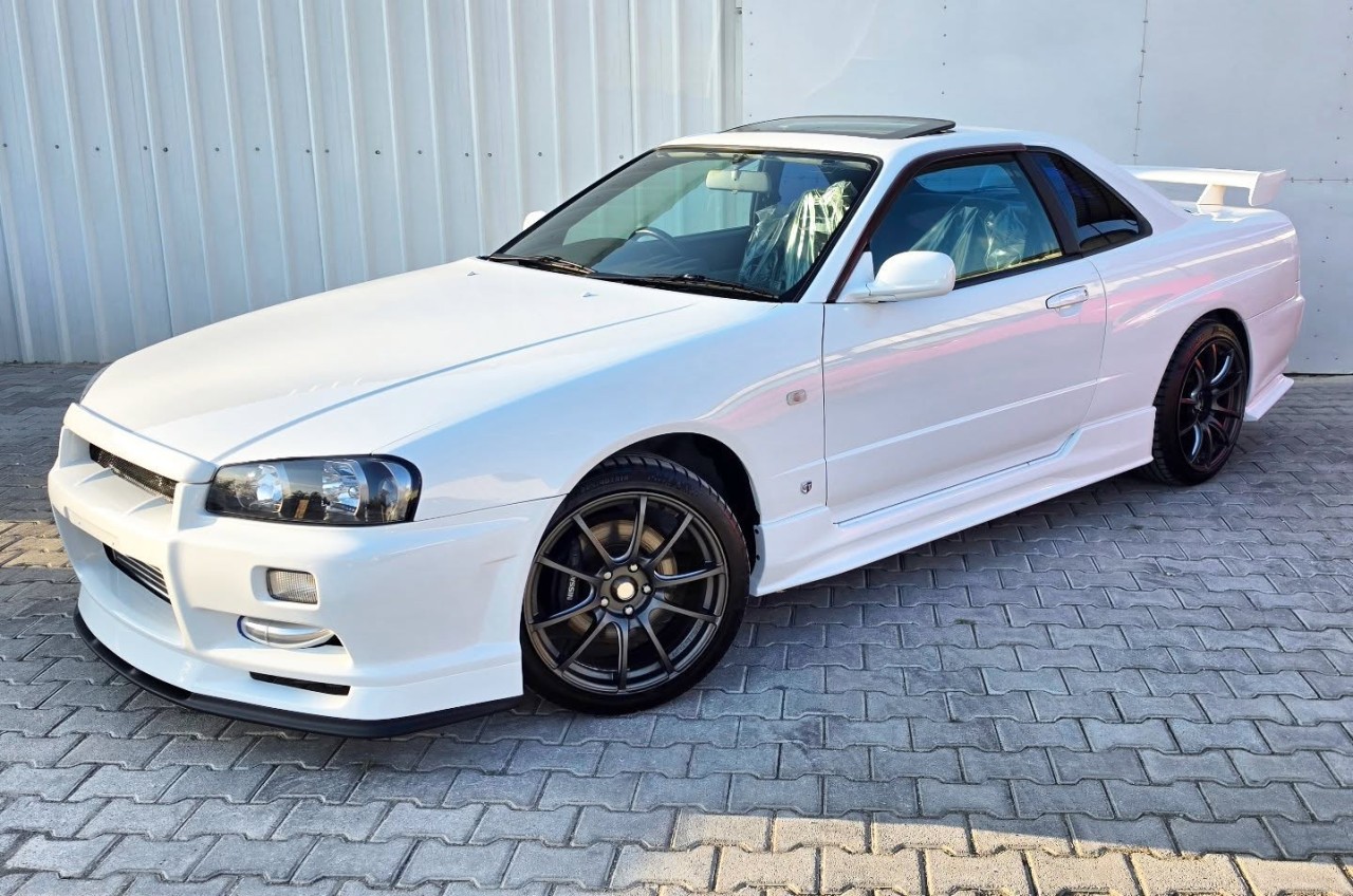 Nissan Skyline - fotoğraf 2