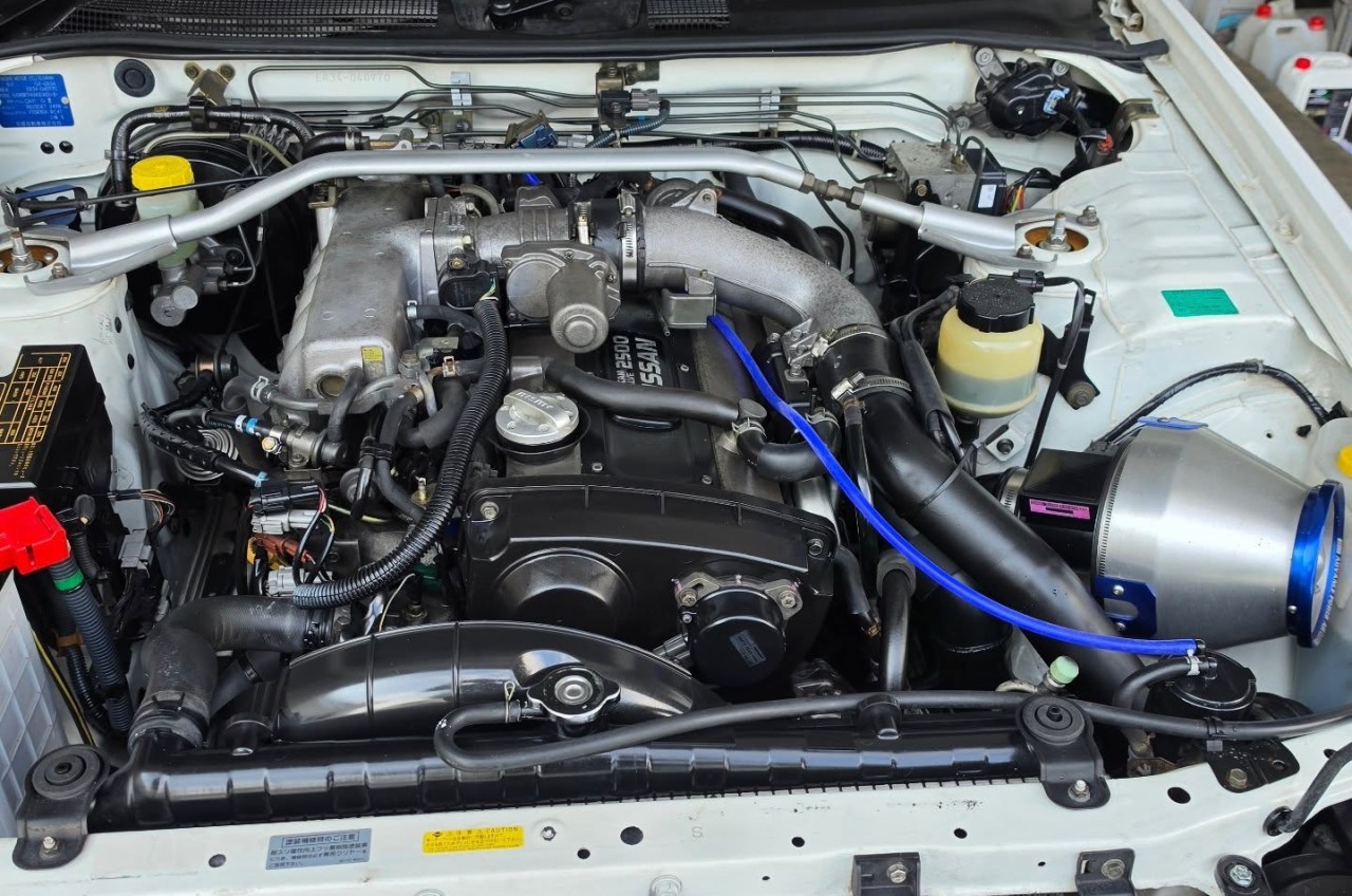 Nissan Skyline - fotoğraf 10
