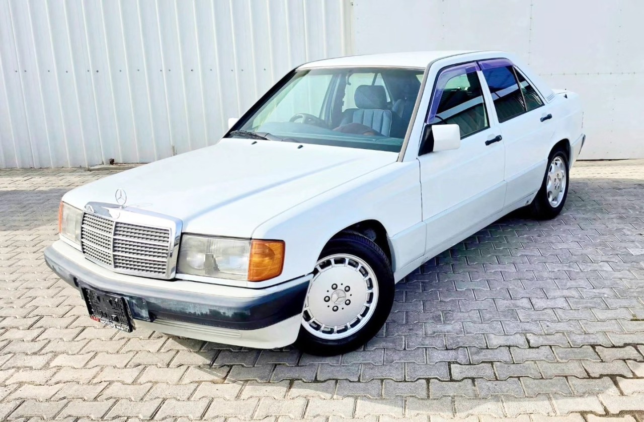 Mercedes-Benz 190 - fotoğraf 4