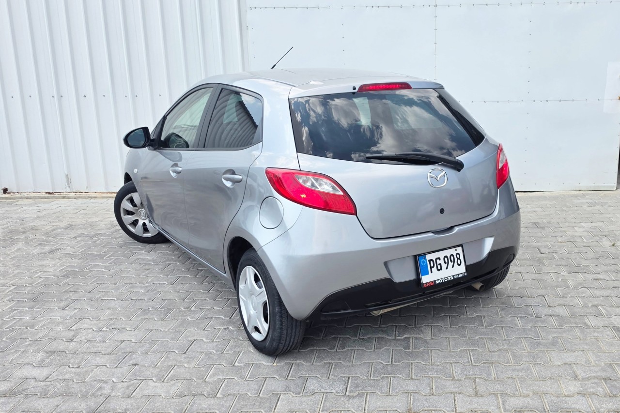 Mazda DEMIO - fotoğraf 4