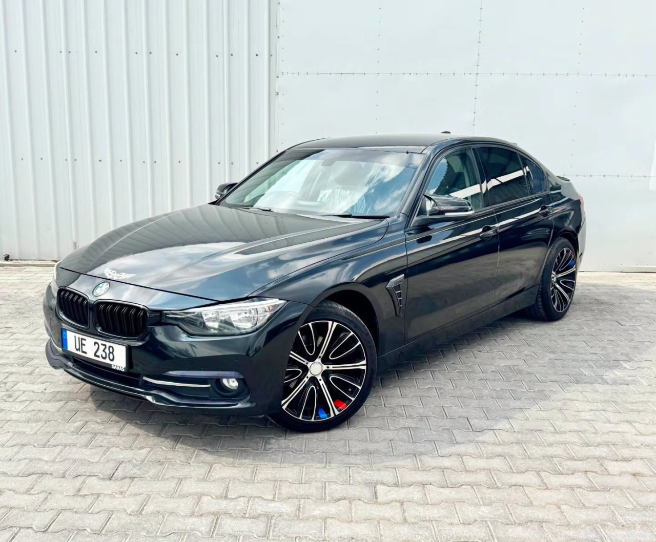 BMW 3 Serisi - fotoğraf 3