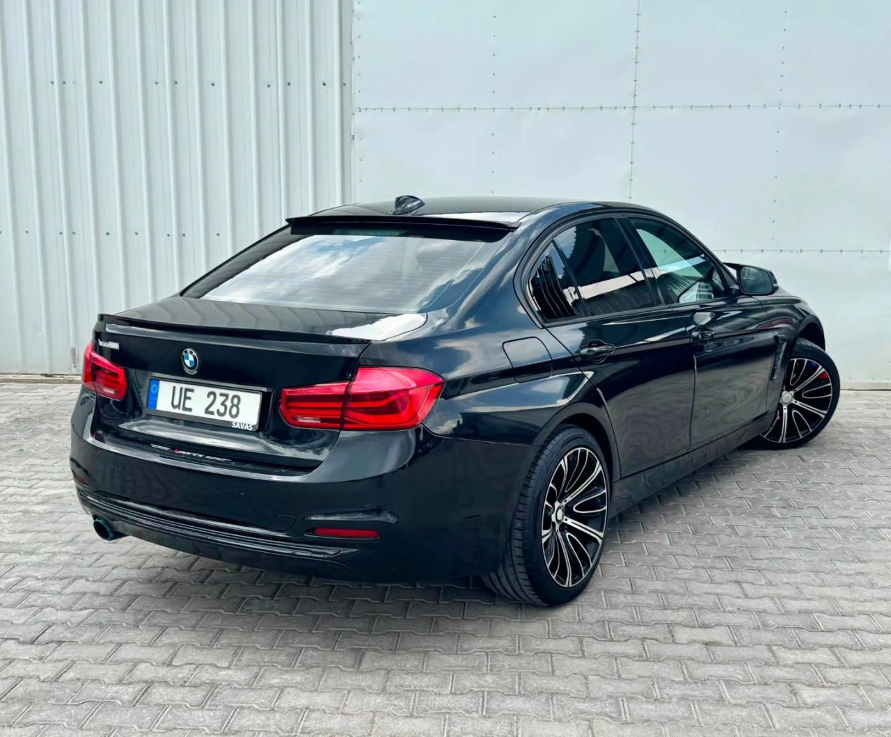 BMW 3 Serisi - fotoğraf 4