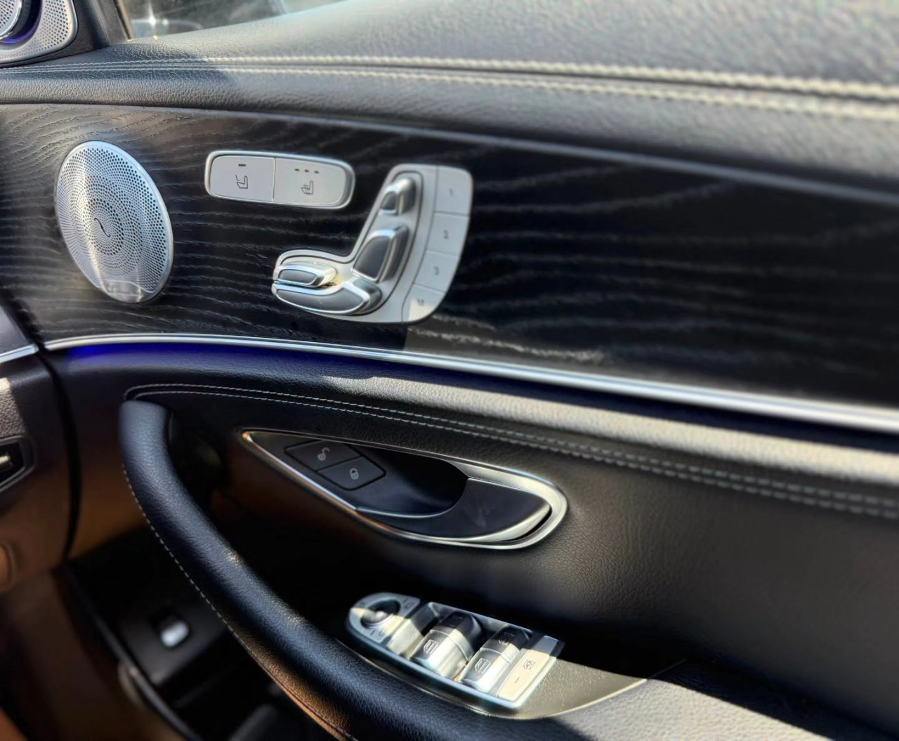 Mercedes-Benz E Serisi - fotoğraf 3