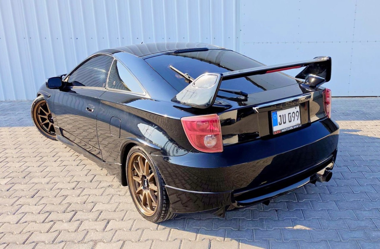 Toyota Celica - fotoğraf 4