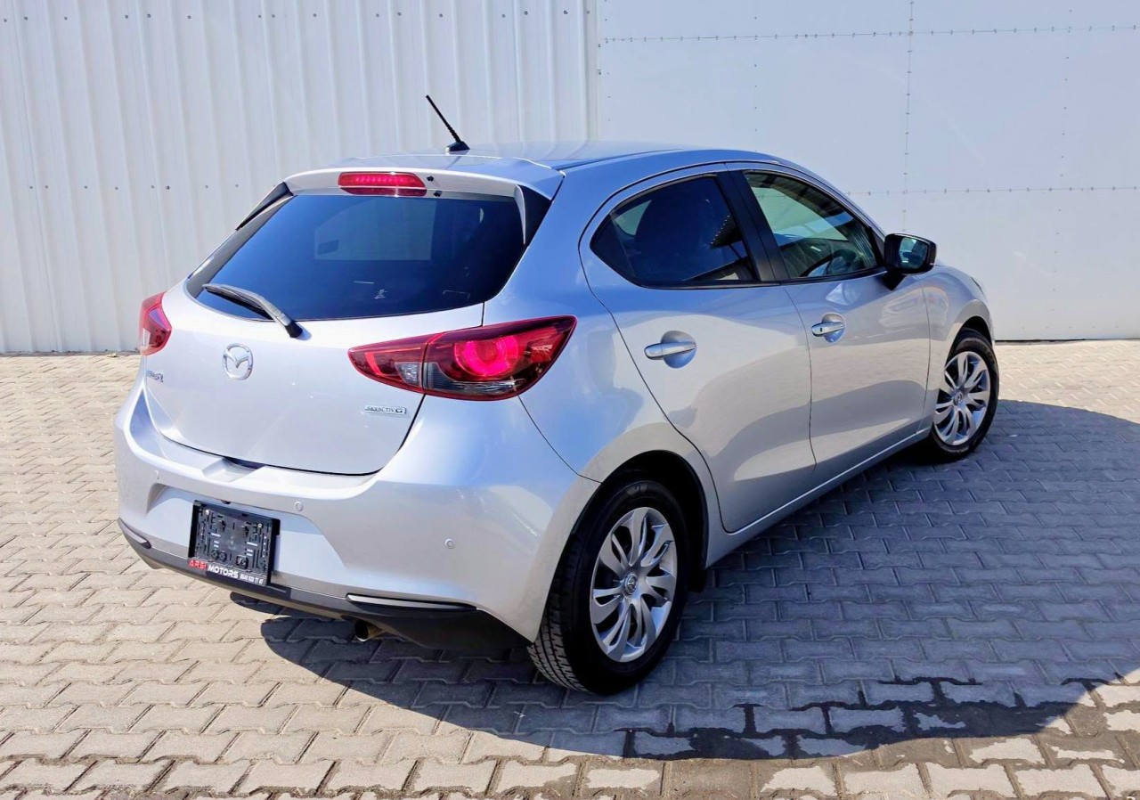 Mazda 2 - fotoğraf 3