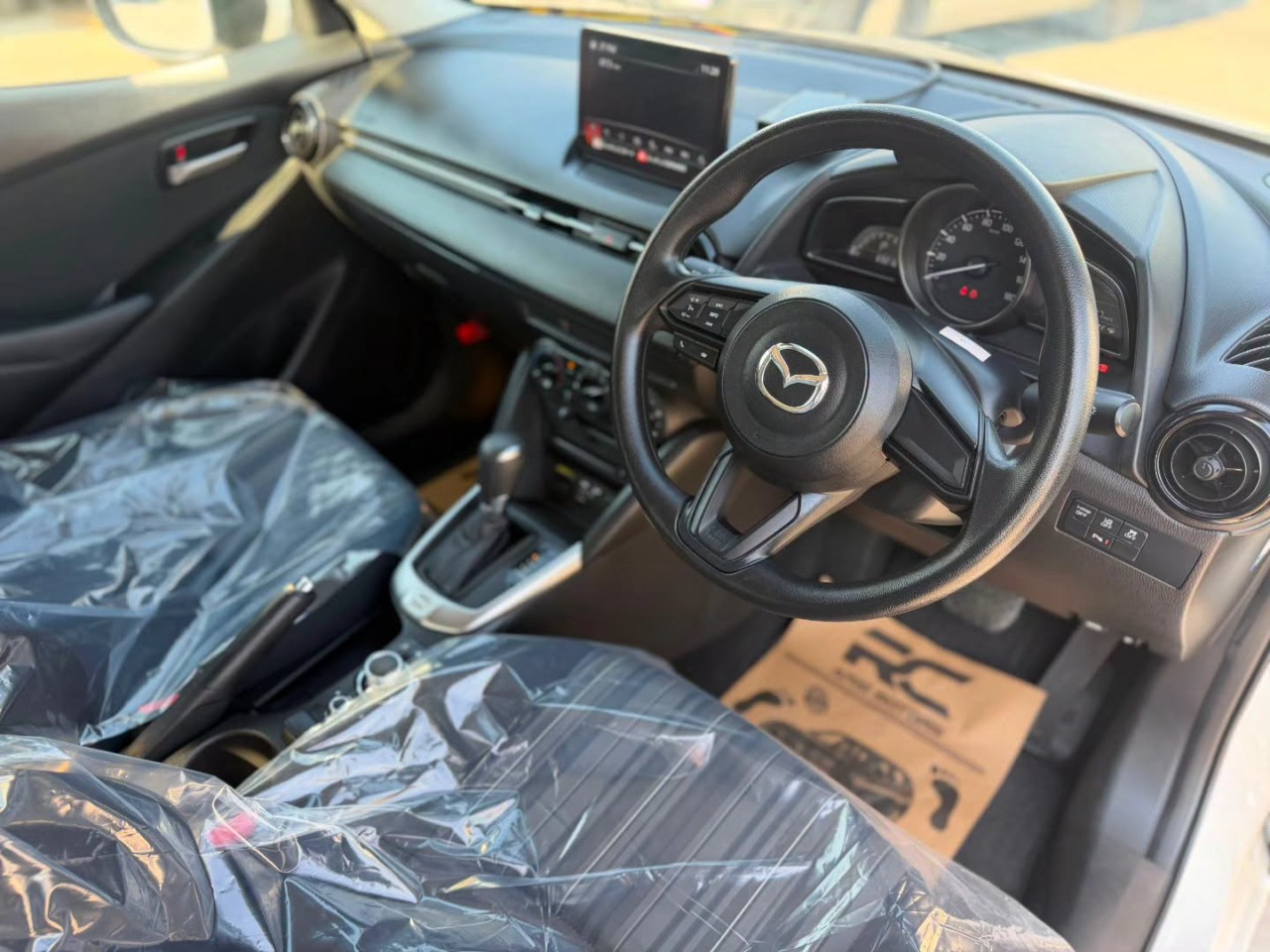 Mazda 2 - fotoğraf 2