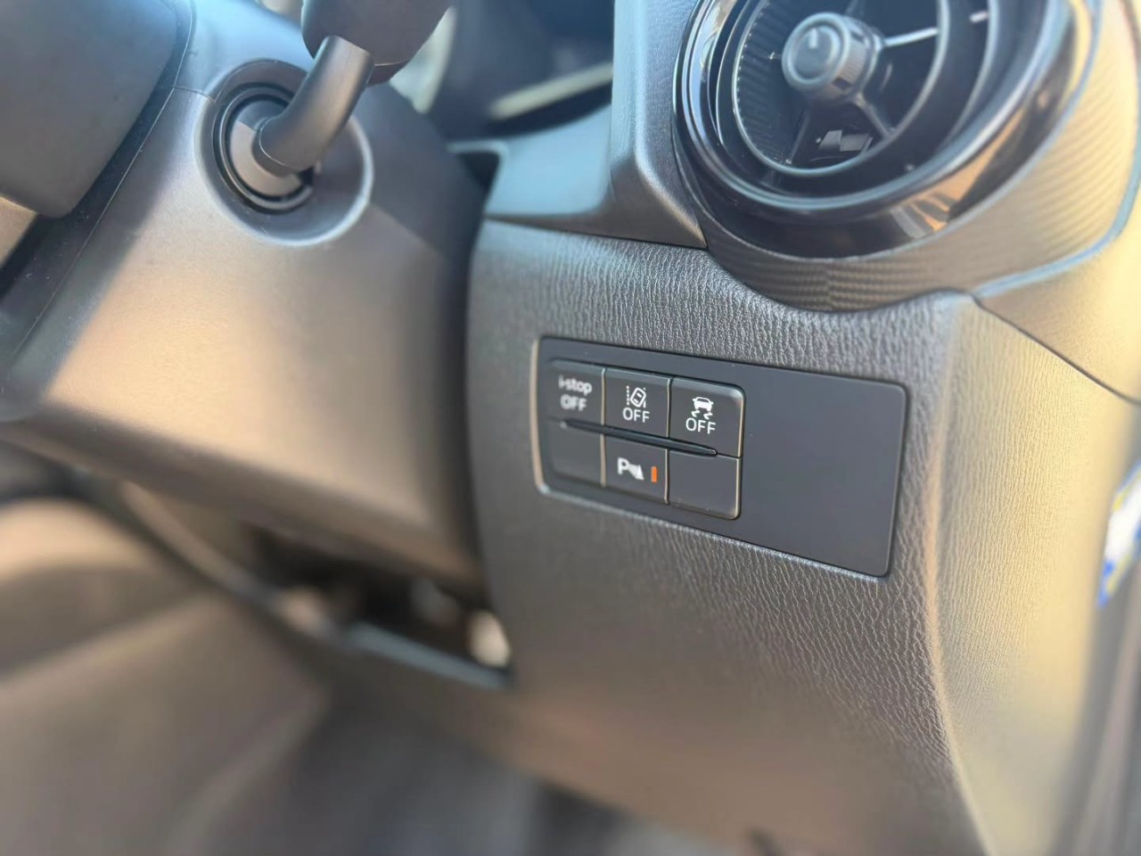 Mazda 2 - fotoğraf 3
