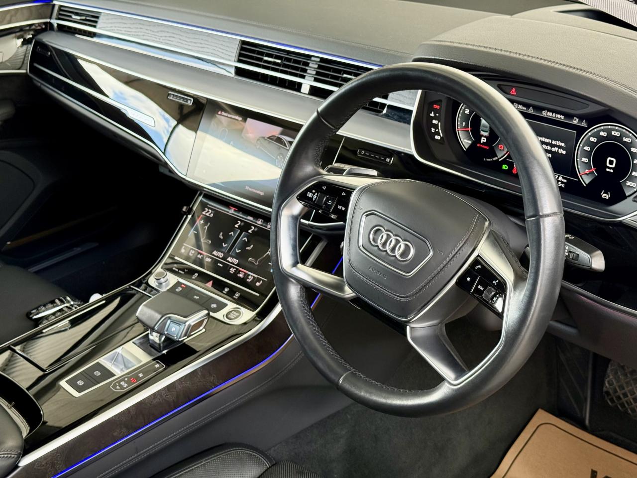 Audi A8 - fotoğraf 8