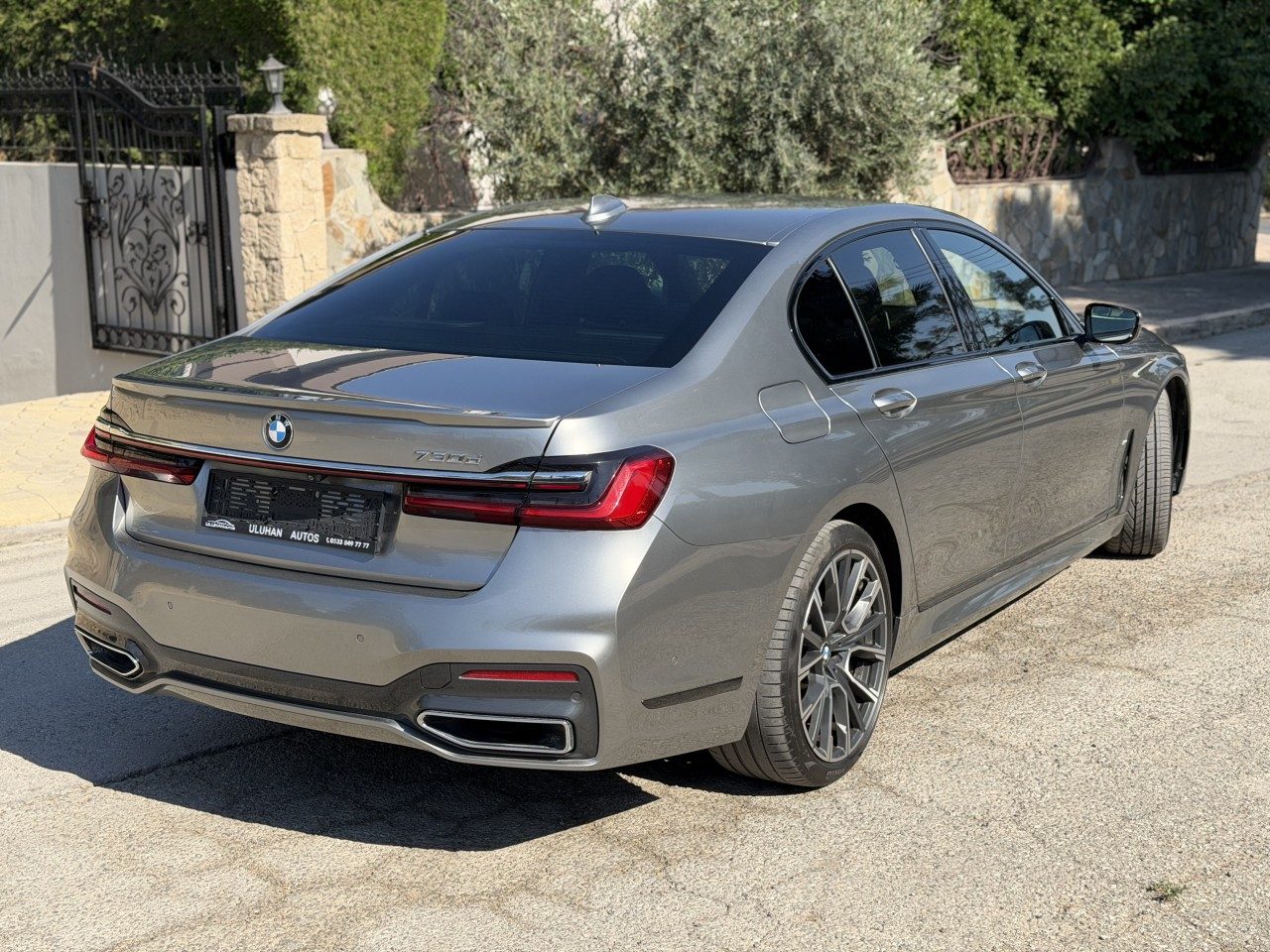 BMW 7 Serisi - fotoğraf 5