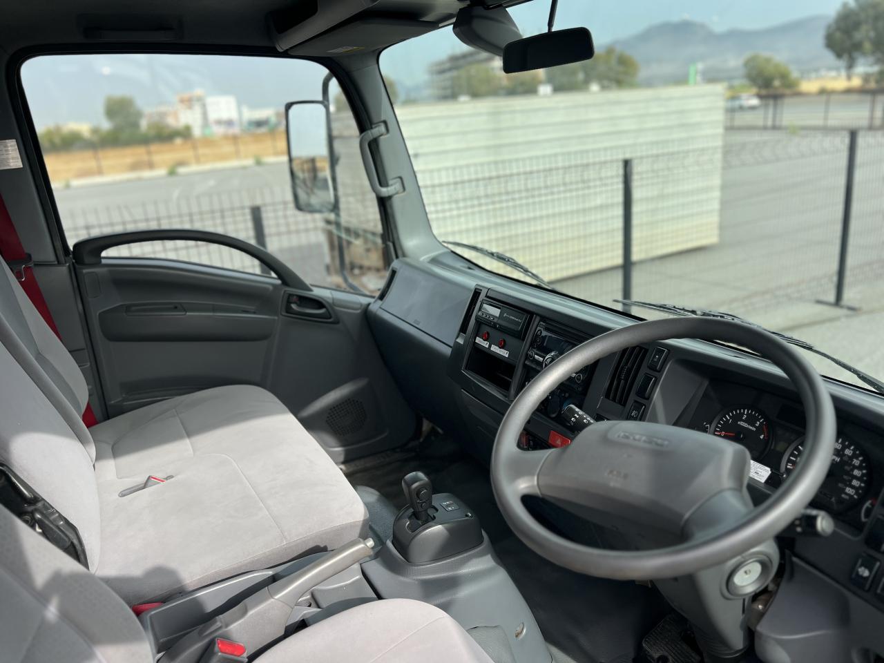 Isuzu Kamyonet - fotoğraf 5