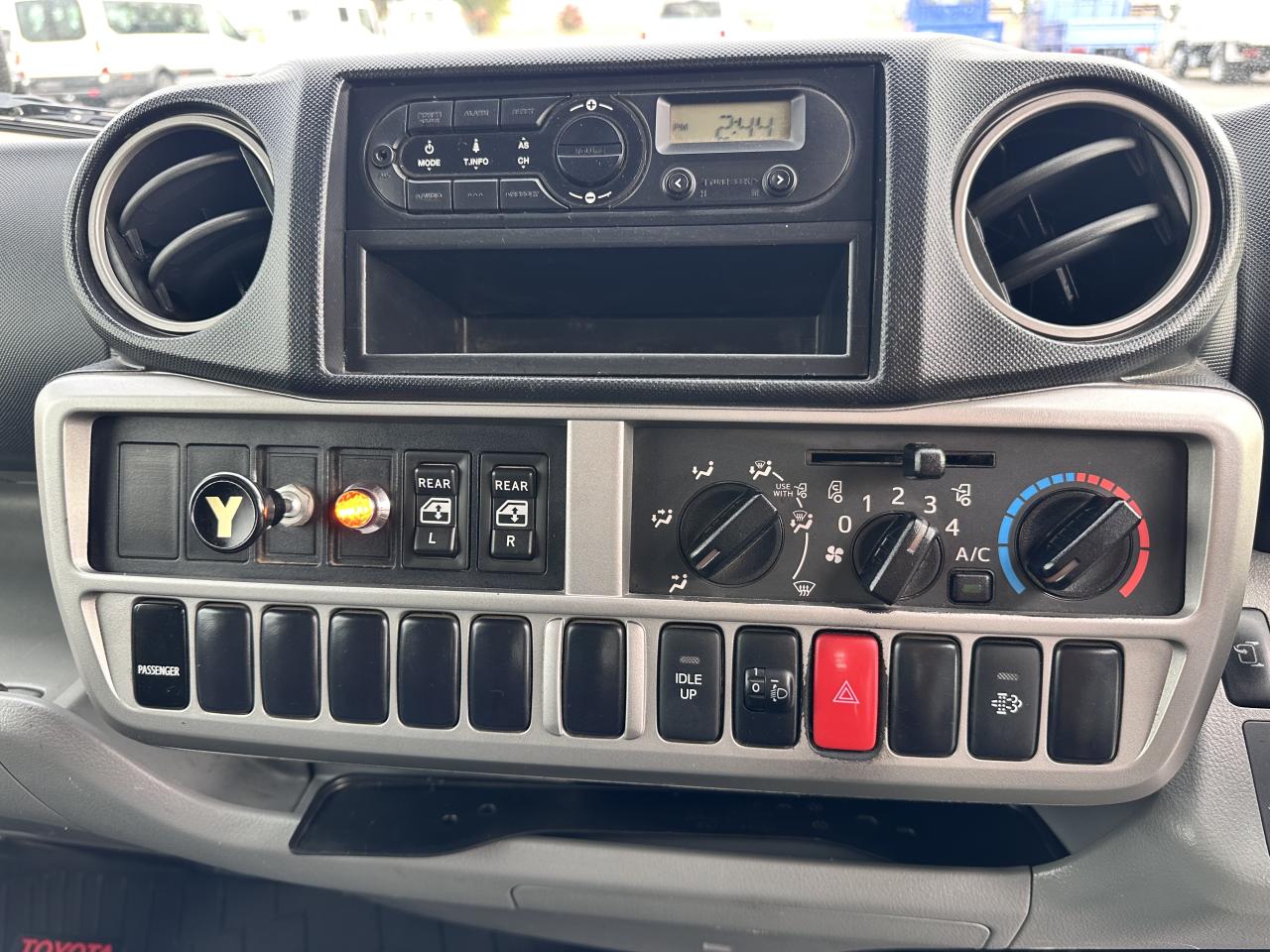 Toyota Kamyonet - fotoğraf 3