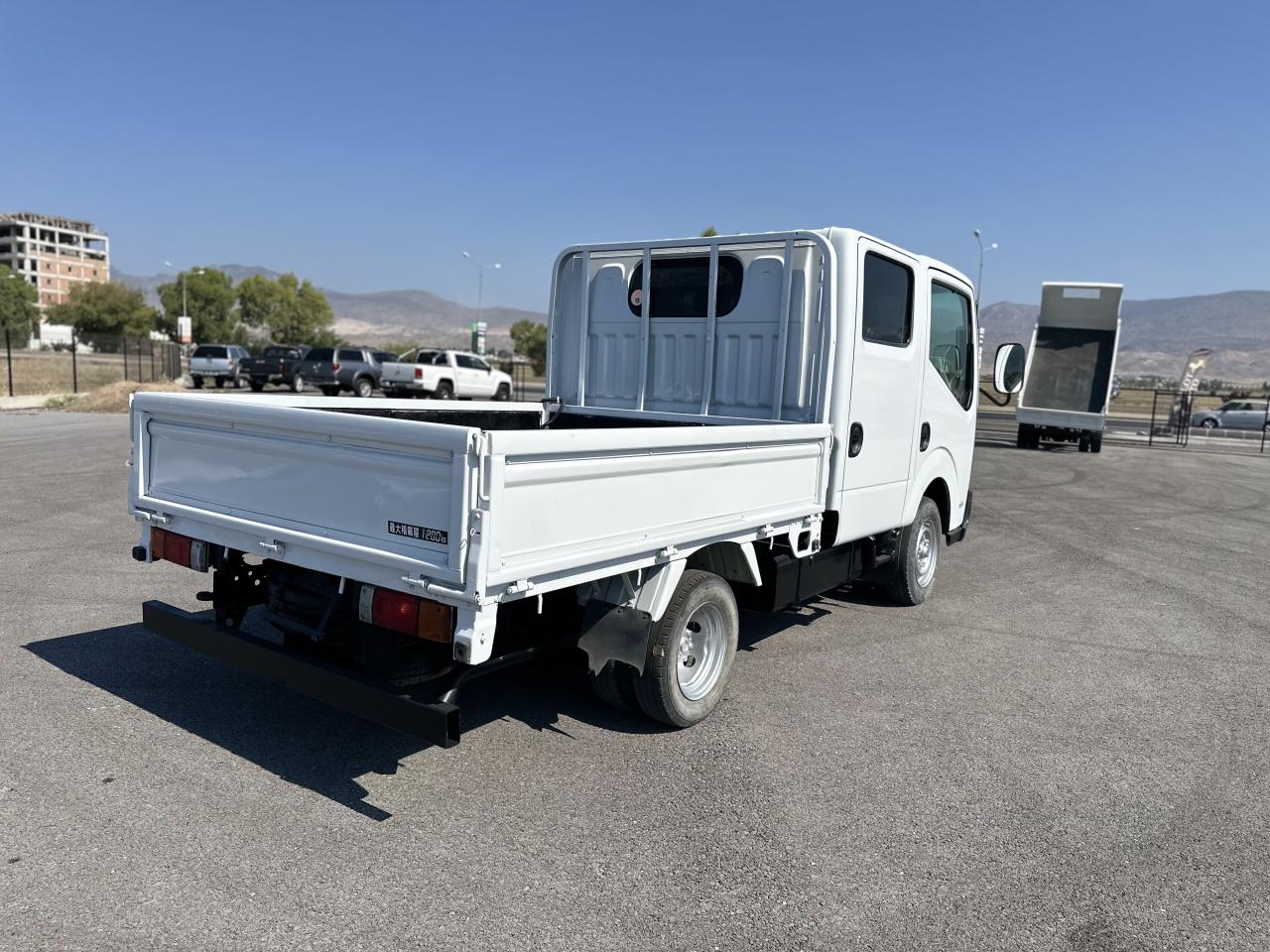 Nissan Kamyonet - fotoğraf 5