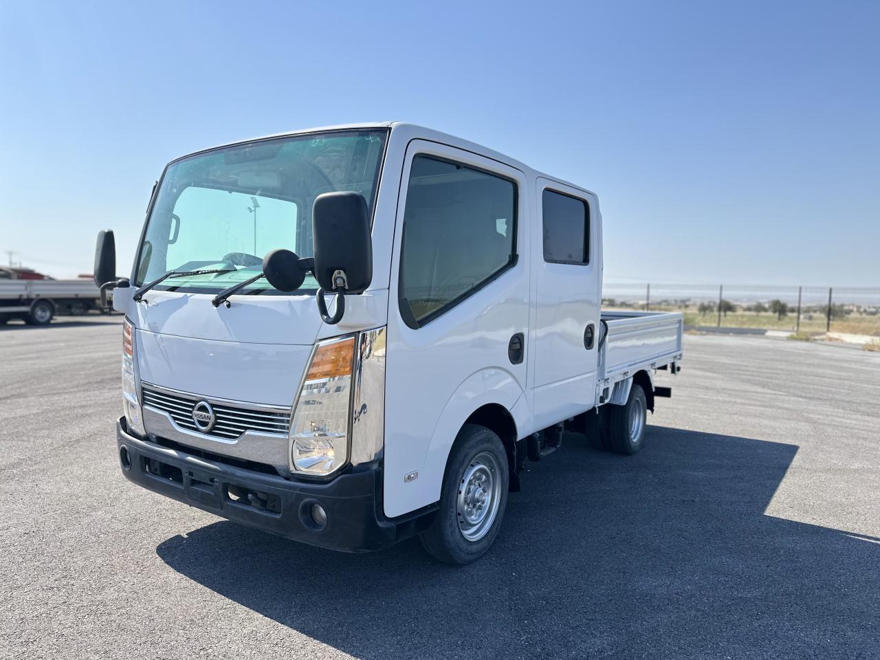 Nissan Kamyonet - fotoğraf 2
