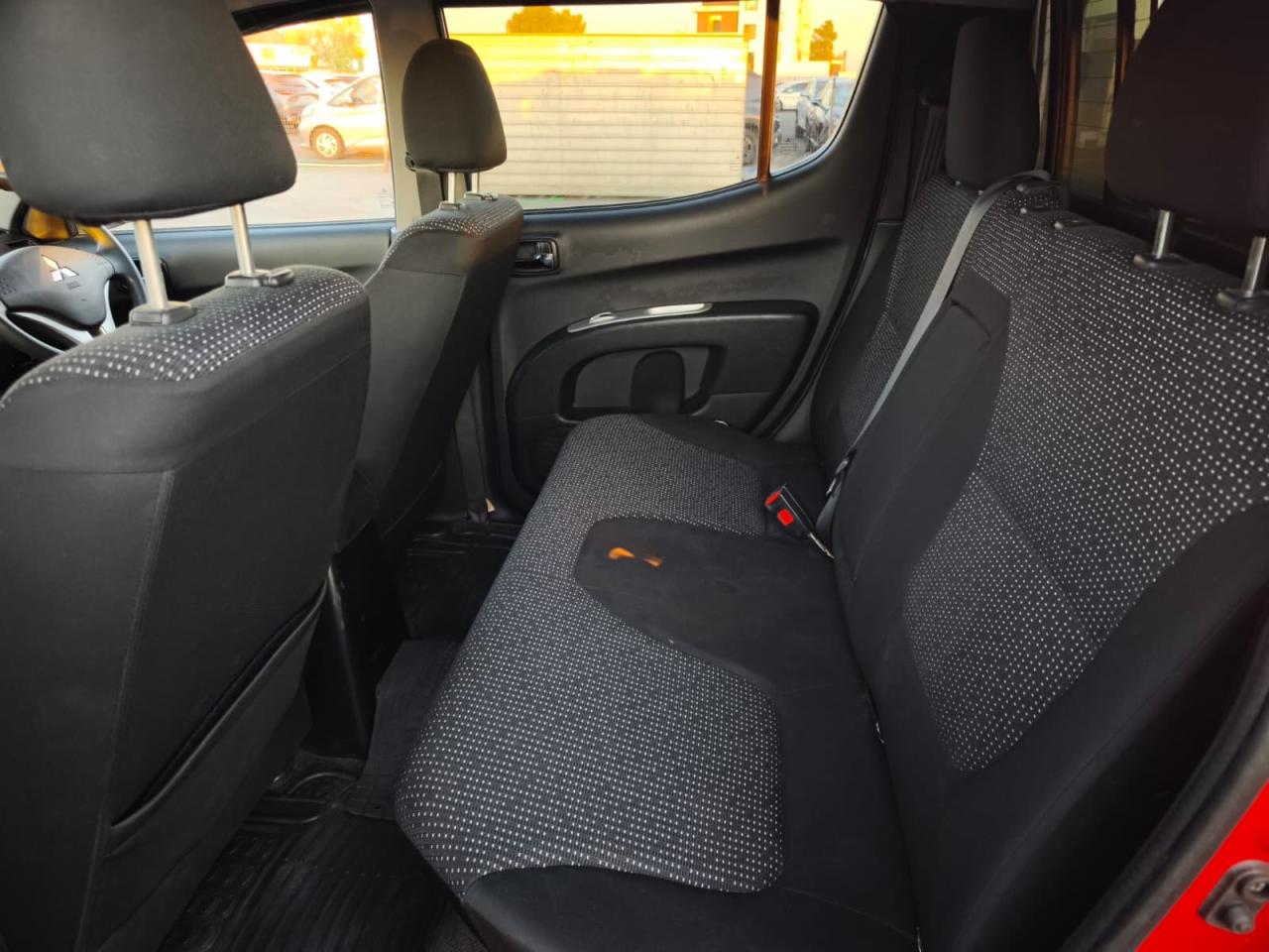 Mitsubishi L 200 - fotoğraf 5