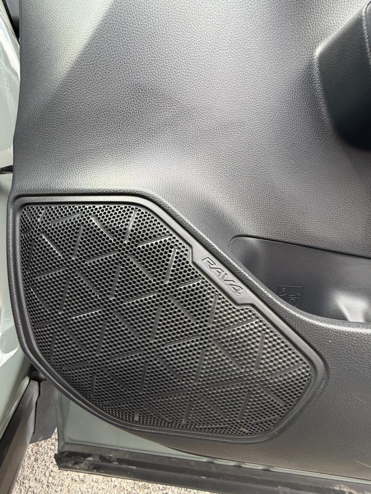 Toyota RAV4 - fotoğraf 6