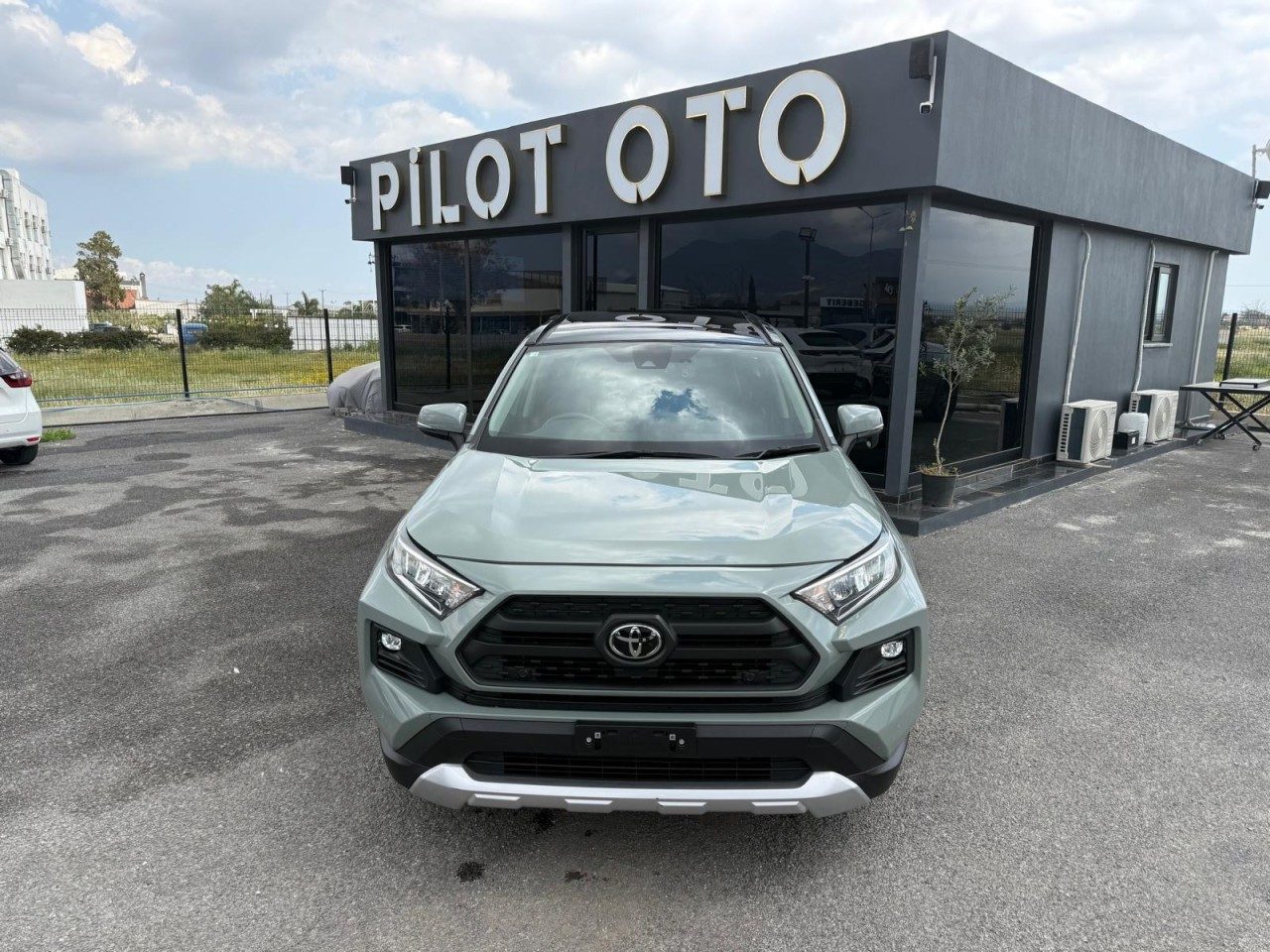 Toyota RAV4 - fotoğraf 10