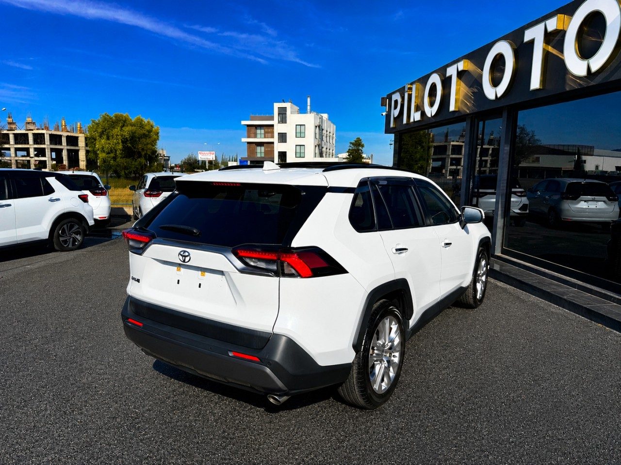 Toyota RAV4 - fotoğraf 6