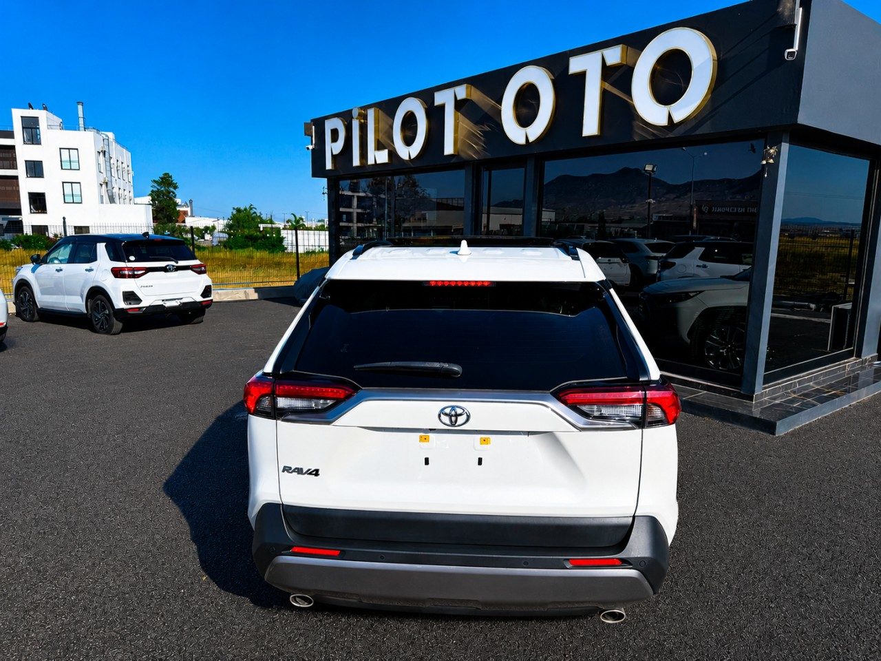 Toyota RAV4 - fotoğraf 7