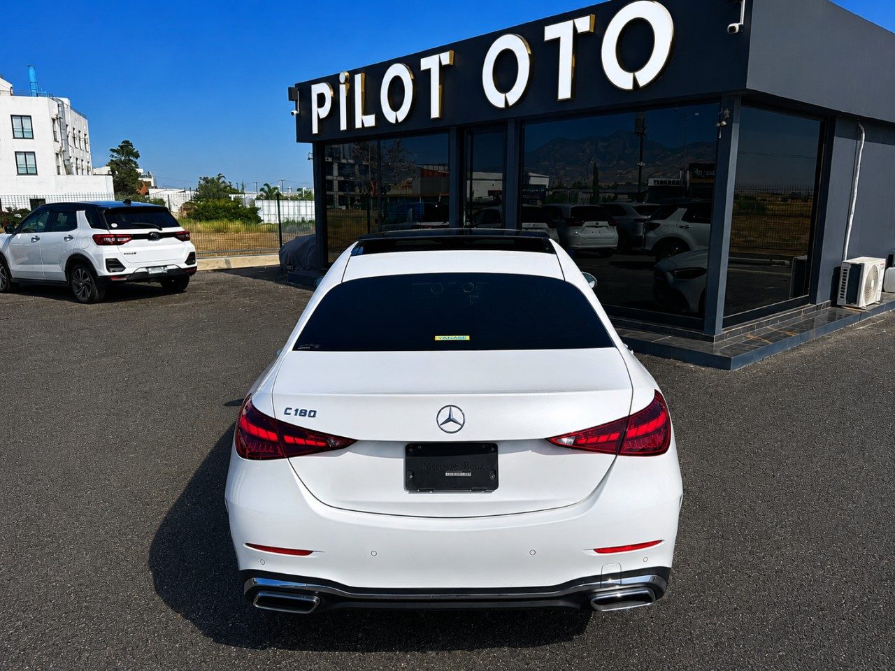 Mercedes-Benz C Serisi - fotoğraf 4