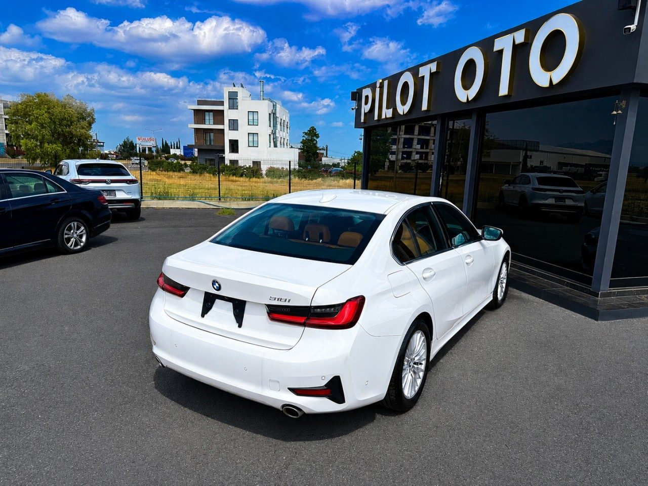BMW 3 Serisi - fotoğraf 10