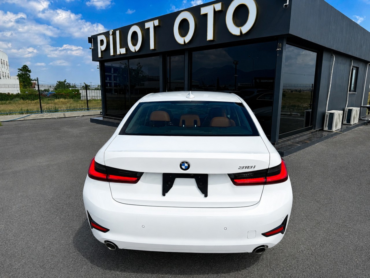 BMW 3 Serisi - fotoğraf 9