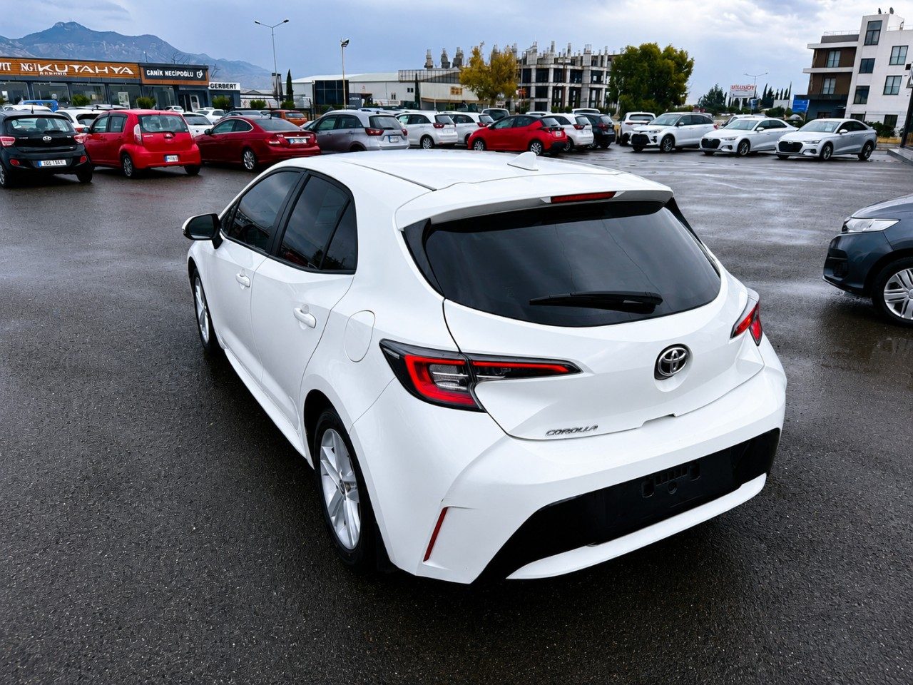 Toyota Corolla - fotoğraf 2