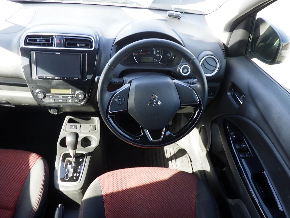 Mitsubishi Mirage - fotoğraf 3